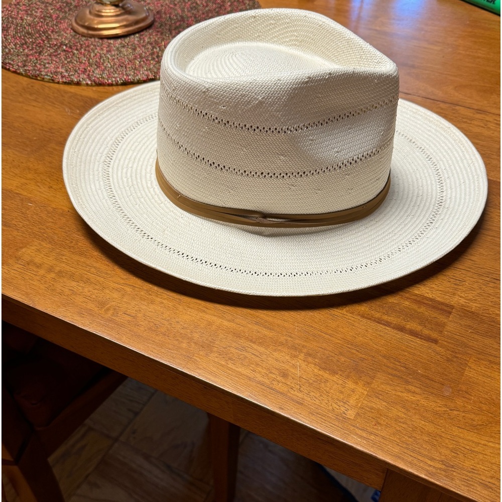 GIGI PIP ARLO STRAW FEDORA. WHITE. NWT. 61CM